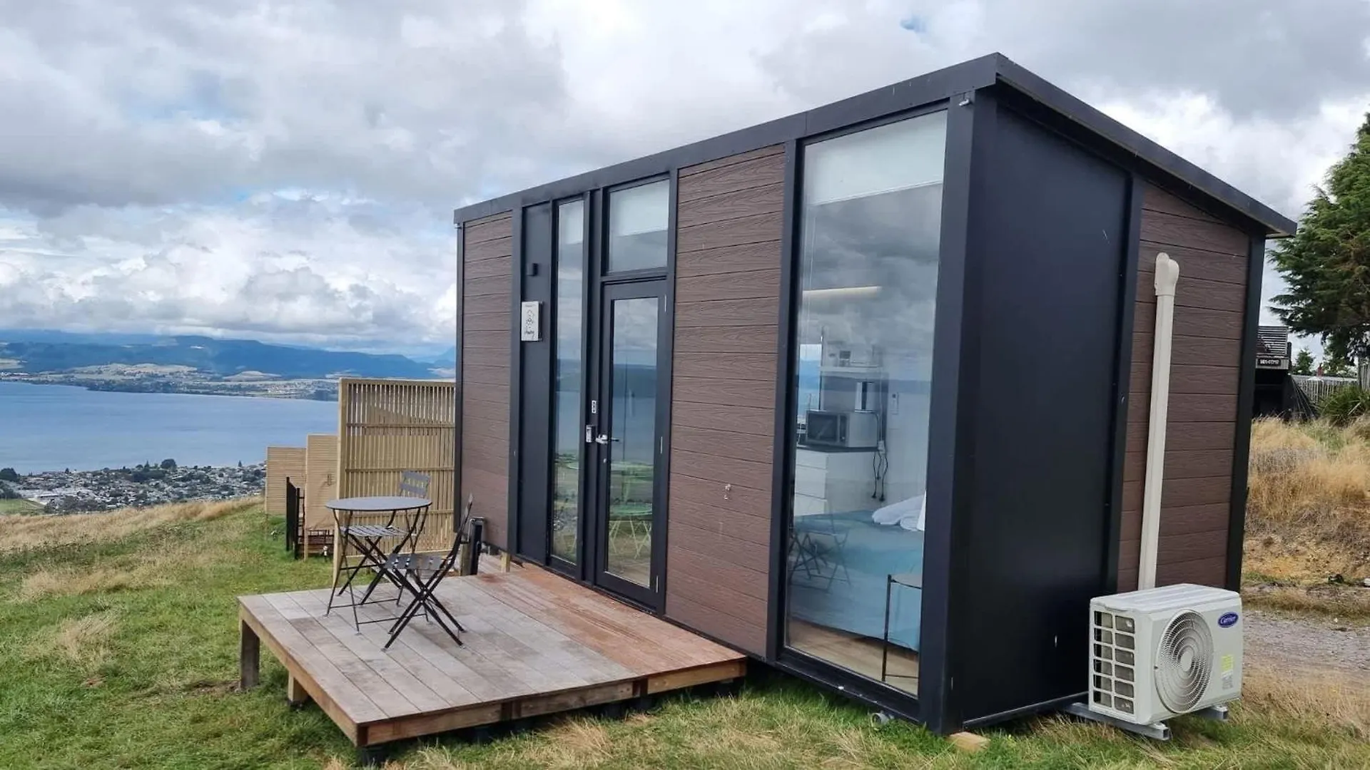 Aorangi Peak Cabins 8 By Tiny Away location